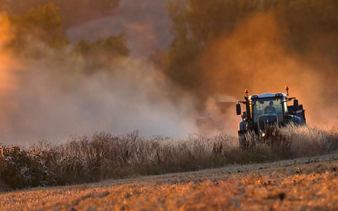 USDA Selects U of I Team to Study Spring Dust Storms over Rural Midwest